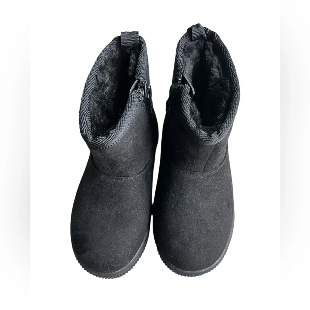 Cat & Jack Arlo Bootie Girls Black Faux‎ Suede Fuzzy Lined Boots 7